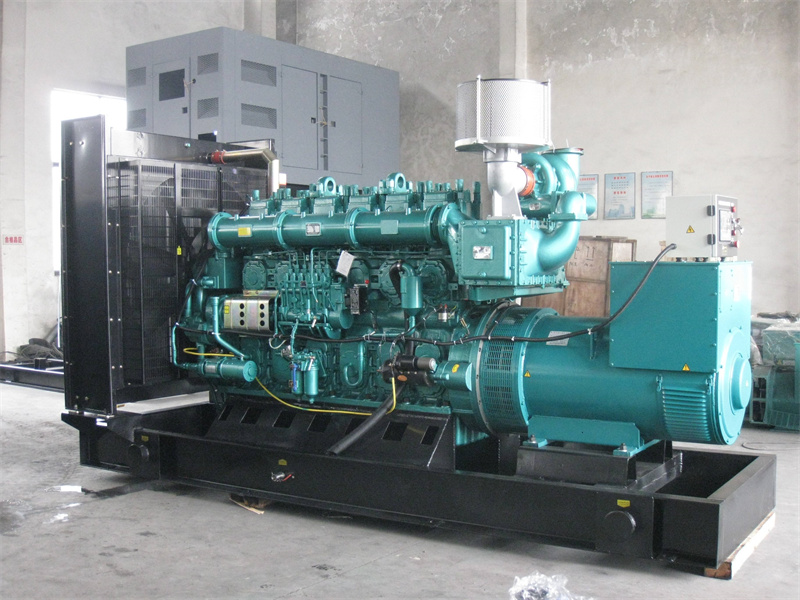 明光200KW 柴油发电机的油耗是多少？